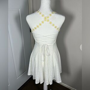 New Lucy In The Sky White Eyelet Strappy Dress Sundress Floral Straps Medium